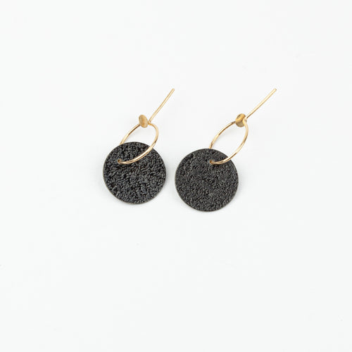 Enamel earrings (black)