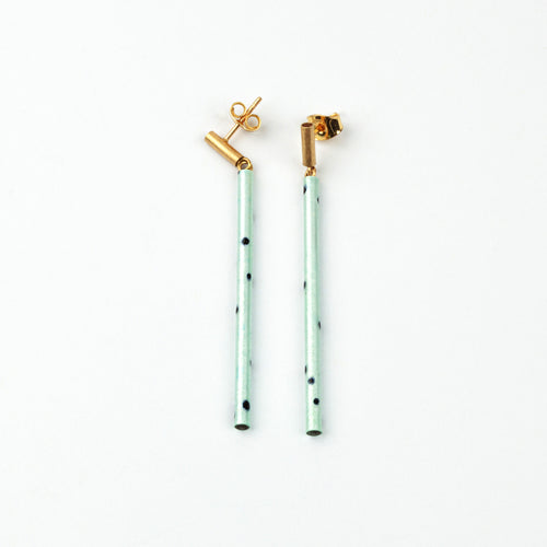 Tube stud earrings (pale blue)