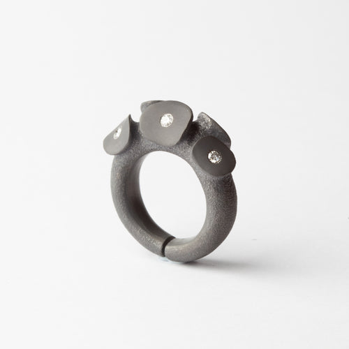 'Pur & Dur' ring